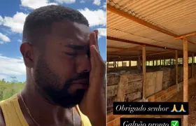 Campeão do 'BBB 24', Davi Brito constrói galpão para criar galinhas e se emociona: 'Muitos zombaram'