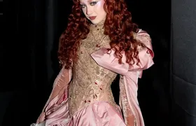 Chappell Roan agradece equipe de segurança após polêmica envolvendo família de Jorginho