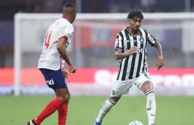 Com expulsão de goleiro e gol contra, Botafogo perde de virada para o Bahia
