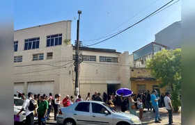 Comerciários denunciam filas, demora e dificuldades para entregar carta de oposição em sindicato de Niterói