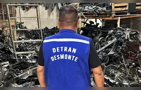 Detran RJ interdita galpão clandestino que comercializava peças de veículos importados de forma irregular pela internet
