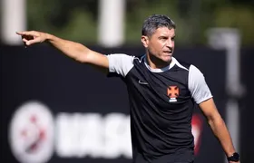 Em busca do elenco ideal, técnico do Vasco relaciona força máxima para a partida contra Independiente Medellín