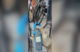 Enel Rio remove ‘gatos’ de energia em estabelecimentos comerciais de Maricá