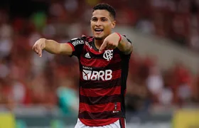 Ex-Flamengo, João Gomes é anunciado pelo Aston Villa