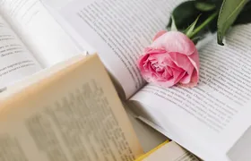 Hoje é Dia Mundial da Poesia: 19 poetas brasileiras para conhecer e celebrar