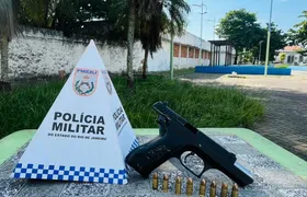 Tentativa de assalto termina com suspeito preso e vítima baleada em São Gonçalo