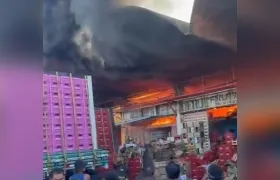 Incêndio atinge pavilhão da Ceasa