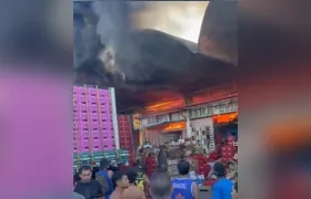 Incêndio atinge pavilhão da Ceasa