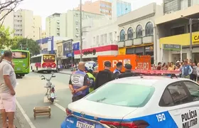 Mãe e Filho morrem em acidente envolvendo Bicicleta Elétrica e Ônibus na Tijuca