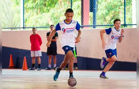 Maricá oferece aulas gratuitas de futsal para adolescentes nas arenas esportivas