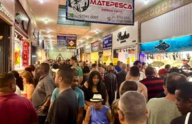 Mercado de São Pedro registra movimento intenso na véspera da Sexta-feira Santa