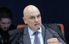 Moraes nega prisão domiciliar e mantém Bolsonaro preso na PF