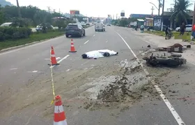 Motociclista morre após atropelar cavalo na RJ-106, em Maricá