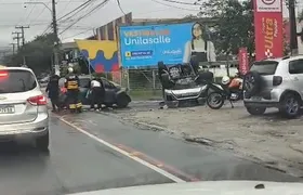 Acidente entre carros deixa feridos em Itaipu; Vídeo