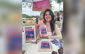 'Não é terapia, mas é terapêutico': Autora usa poesia para elaborar o luto