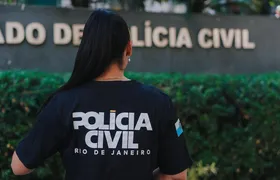 Polícia Civil prende estelionatária por golpes contra idosos em São Gonçalo