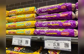 Preço do feijão dispara e consumidor faz 'malabarismo' para manter alimento no prato