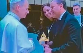 Prefeito Rodrigo Neves é recebido pelo Papa Leão XIV no Vaticano e apresenta Nova Catedral de Niterói