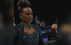 Rebeca Andrade volta com destaque, e Brasil fatura prata por equipes no Pan