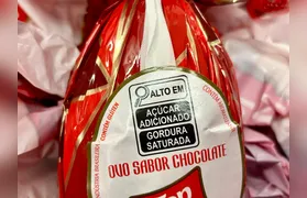 “Sabor chocolate” ou chocolate: entenda a diferença e qual é mais saudável para consumo nesta Páscoa