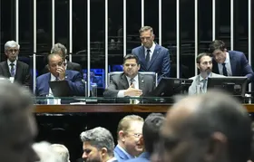 Senado anula norma sobre aborto legal em crianças vítimas de estupro