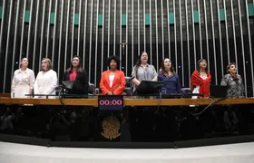 Sessão na Câmara marca Dia da Mulher com cobrança por combate ao feminicídio e fim da escala 6x1