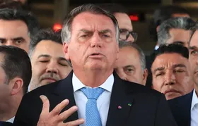 Termina cirurgia de Bolsonaro para bloquear nervo do diafragma