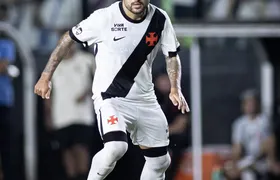 Vasco acerta rescisão de contrato com Victor Luís