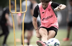 Vasco encerra preparação para semifinal com a ausência de Piton na lateral-esquerda