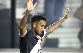 Vasco renova com Jair até o fim de 2026, com opção de extensão por mais um ano