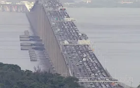 Acidente na Ponte Rio-Niterói causa trânsito na volta do feriado de Carnaval