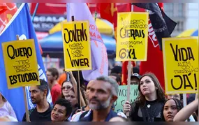 Acordo prevê regra de transição de 60 dias para fim da escala 6x1