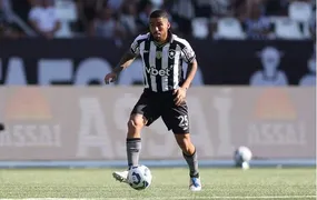 Allan, do Botafogo, passará por cirurgia na coxa direita