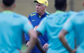 Ancelotti encara sequência de lesionados no Brasil e liga alerta para Copa do Mundo