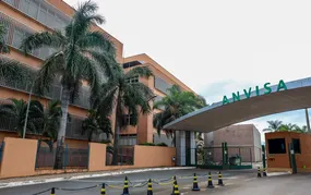 Anvisa determina recolhimento de lotes de antibióticos