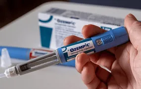 Ao lado de Lula, Eduardo Paes anuncia Ozempic na rede pública do Rio