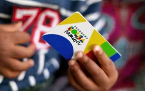 Caixa paga Bolsa Família a beneficiários com NIS de final 3