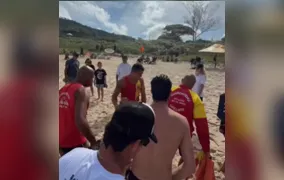 Atleta sofre acidente durante competição de surfe em Itacoatiara