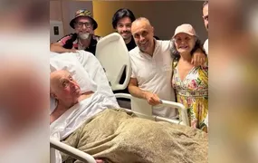 Ator Mauro Mendonça comemora 95 anos em hospital