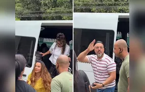 Belo e Viviane Araújo chegam juntos em van para gravar externa de 'Três Graças'