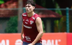 Botafogo encaminha contratação de zagueiro Ferraresi, do São Paulo