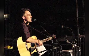 Bráulio Tavares se apresenta no Terraço Baldio, em SG, com entrada gratuita