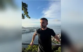 Britânico viraliza ao classificar sanduíche do Marcelo como o melhor do mundo