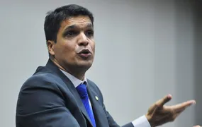 Cabo Daciolo anuncia pré-candidatura à Presidência em 2026