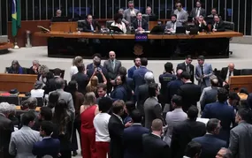 Câmara aprova, em dois turnos, PEC pelo fim da escala 6x1