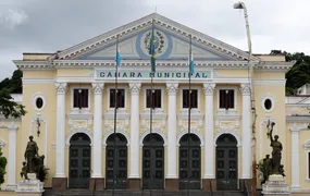 Câmara Municipal de Niterói entra em regime de urgência para votar mudanças nas regras de gratificações de servidores
