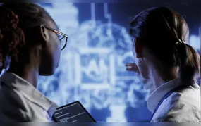 Cartilha orienta médicos e instituições sobre uso de IA na medicina