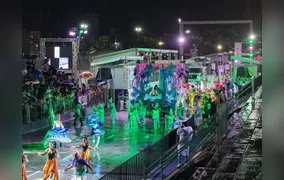 Chuva intensa leva ao cancelamento do desfile da Série Prata em Niterói neste domingo (8)