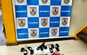 Cinco suspeitos são detidos por tráfico de drogas no Morro Santa Bárbara