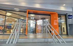 Clientes reclamam de demora no atendimento do Itaú em Niterói